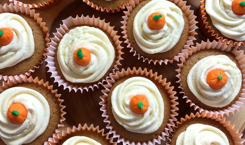 fall ginger pumpkin cupcakes